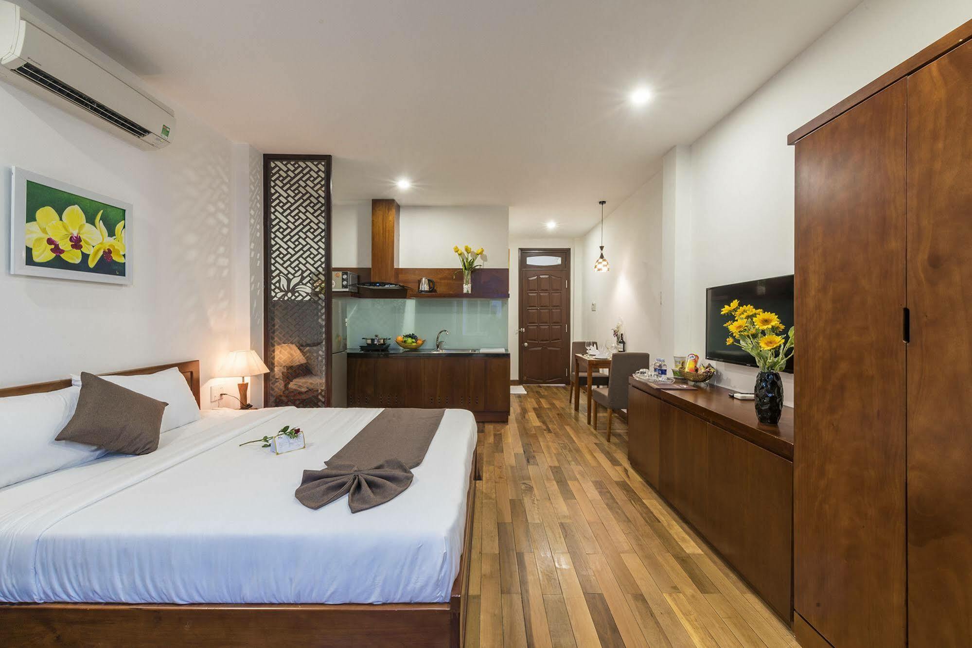 Ocean Flower Hotel Đà Nẵng Exterior foto