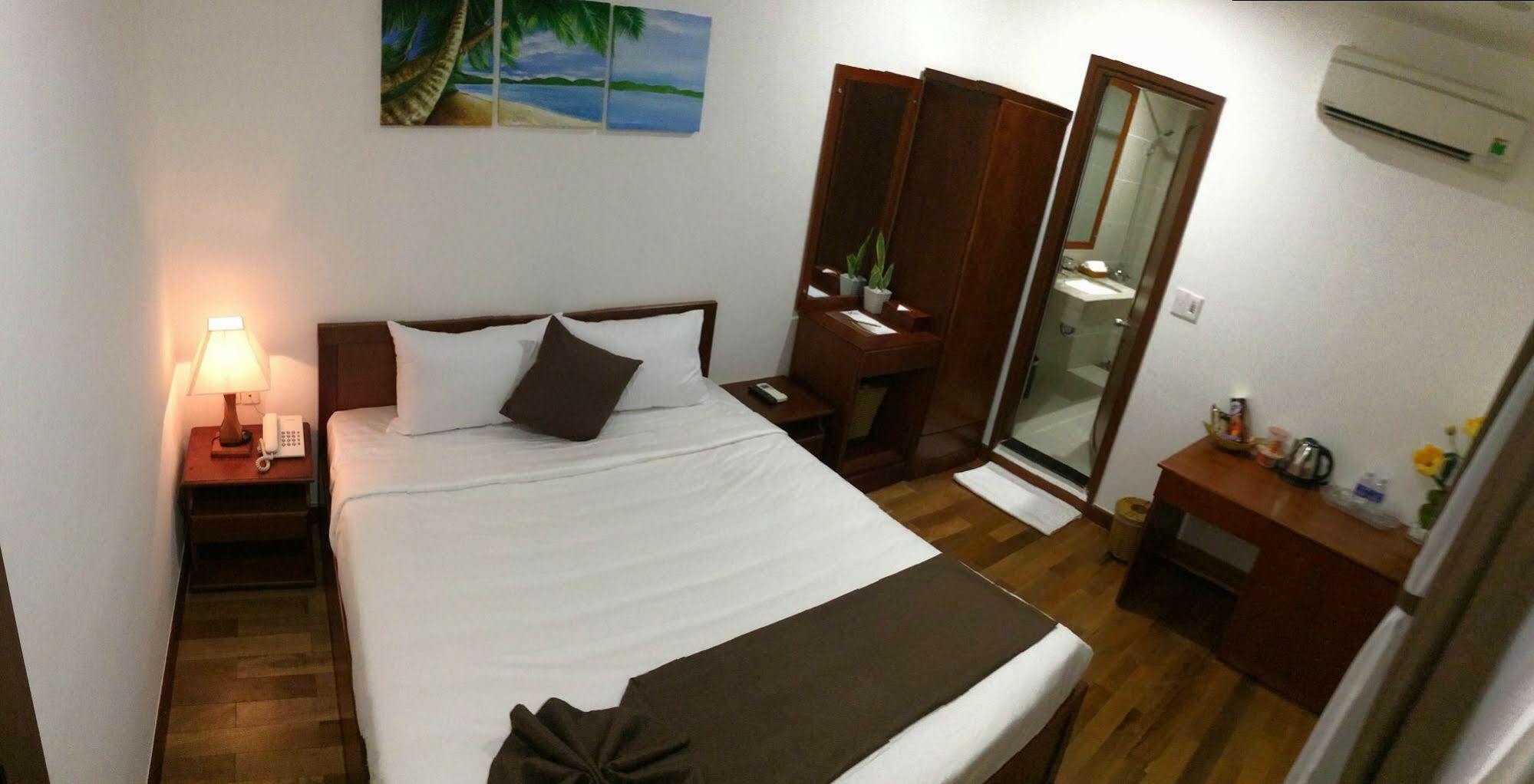 Ocean Flower Hotel Đà Nẵng Exterior foto